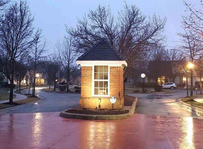 Photo - Beautiful condo on Richmond's South Side