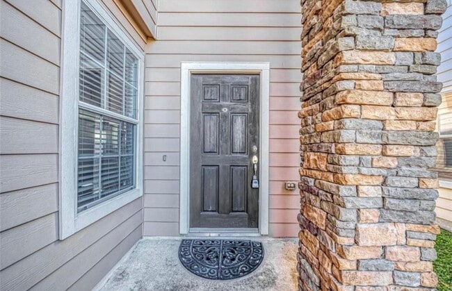 Photo - 10819 Waterfern Ct