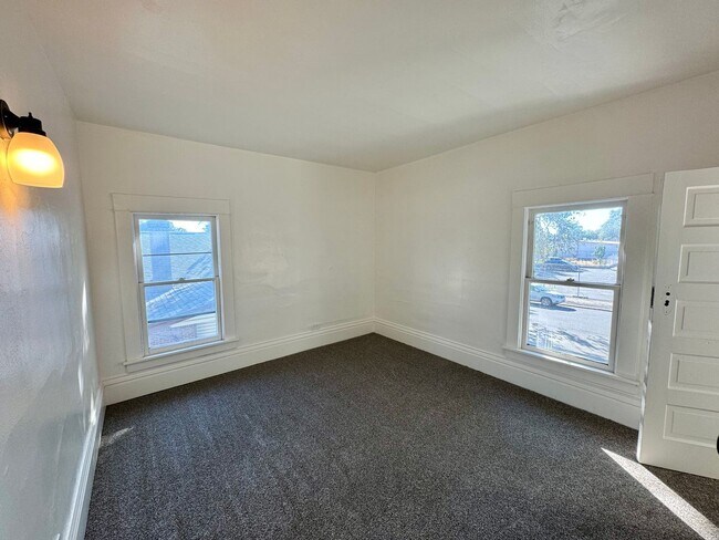 Photo - 5008 N Nelson St Unit #C