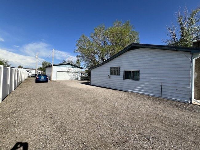 Photo - 1864 Long Branch St