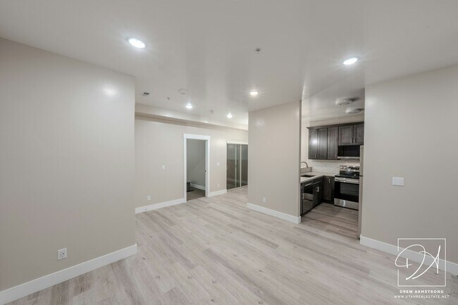 Photo - 67 S Main St Unit #201 - Flex