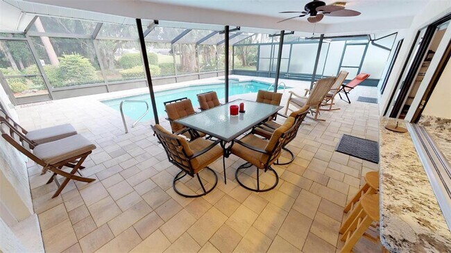 Photo - 4952 Rutland Gate