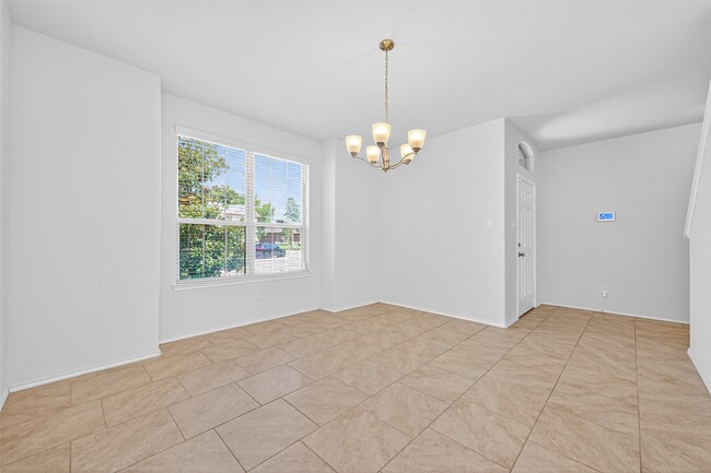 Photo - 14002 Wolftrap Ln