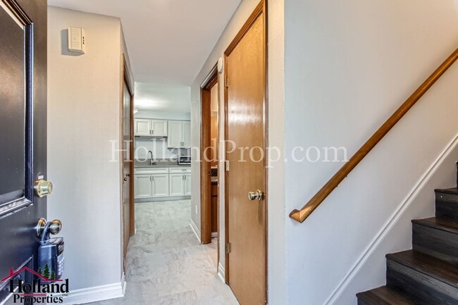 Photo - Charming 3-Bed, 2-Bath Home with Stunning Neighborhood Views & Excellent Amenities!