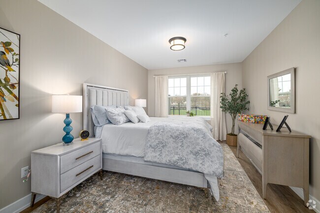 2BR, 2BA - 1,033SF - Primary Bedroom