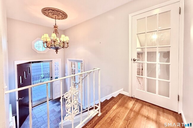 Photo - 36 Center Dr