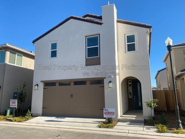 Photo - 3736 Longford Way