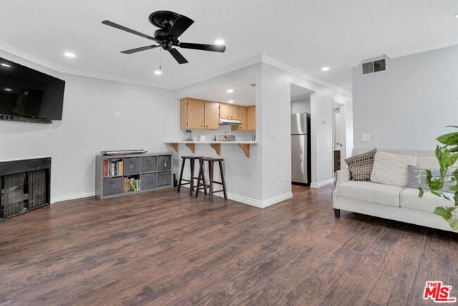 Photo - 18209 Sierra Hwy Unit 115