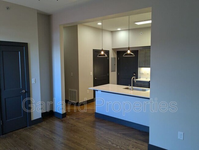 Photo - 34 1st St NE Unidad Apt 302