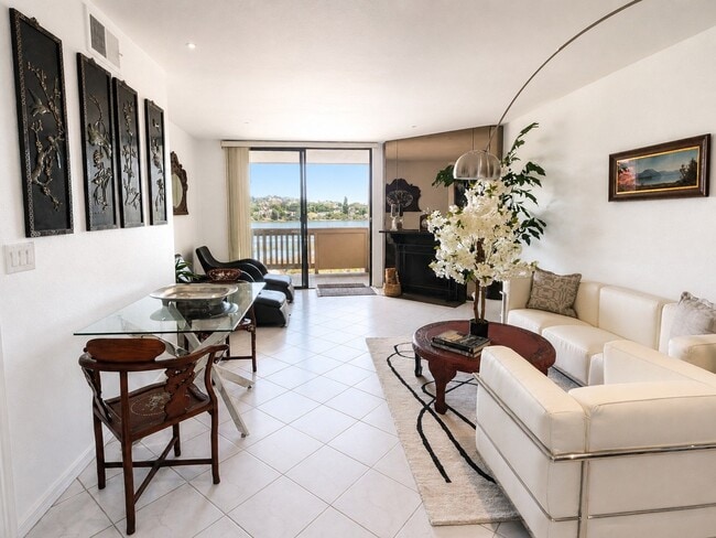 Photo - 3098 Rue D’Orleans Unit 311