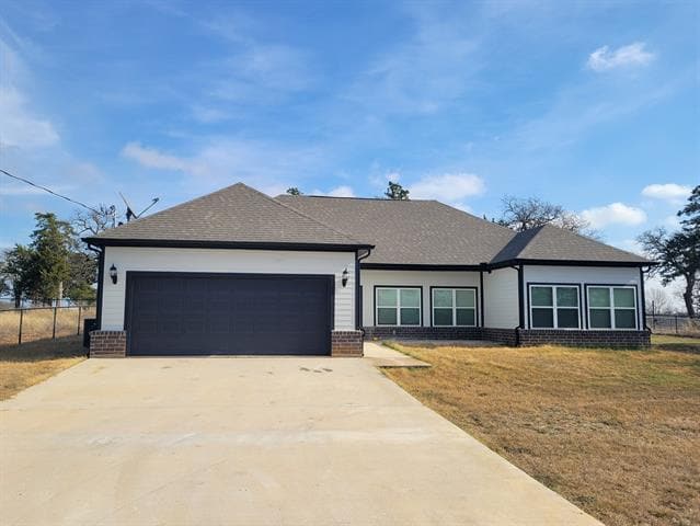 Building Photo - 145 CR 126