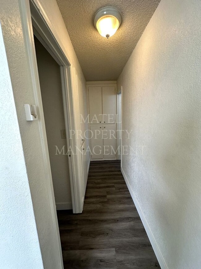 Photo - GIL560 Unit 1