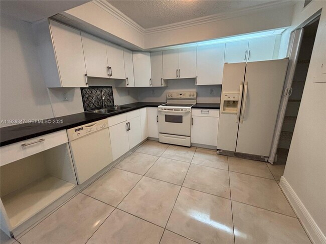 Photo - 8810 SW 132nd Pl Unit 203DN