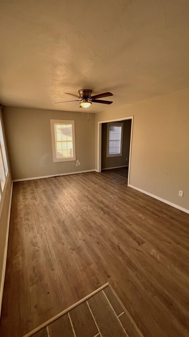 Photo - 2333 SW 38th St