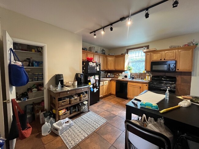 Photo - 5202 Dresden Wy