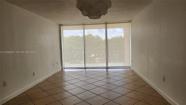 Photo - 10985 SW 107th St Unit 304