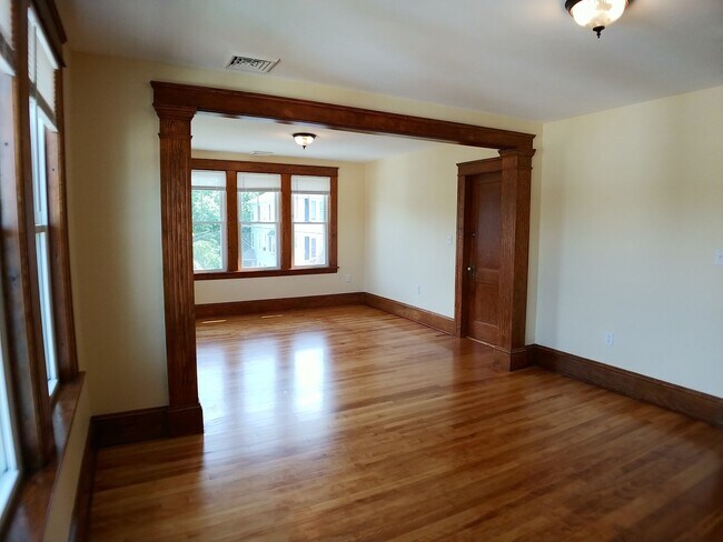 Photo - 29 Halmstad St Unit 3