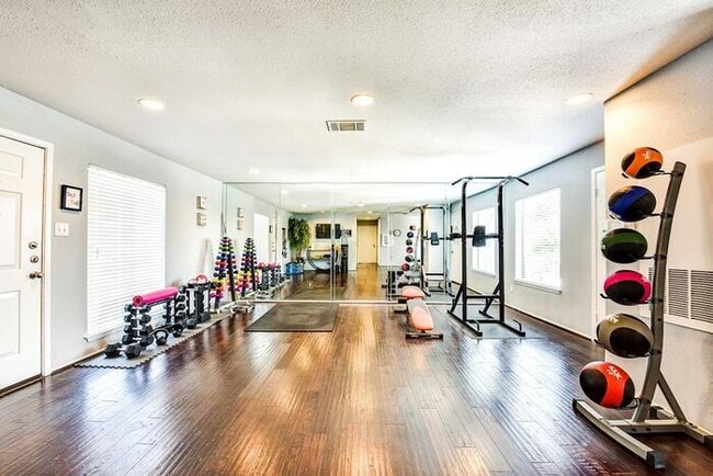 Photo - 2800 NASA Road 1 Unidad c1