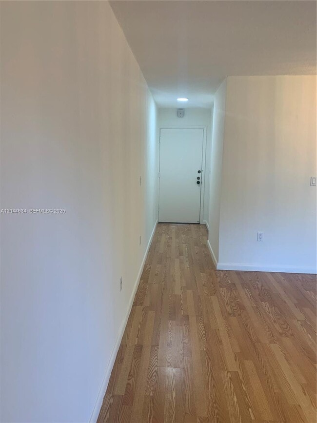 Photo - 2460 SW 18th Ave Unit 1205