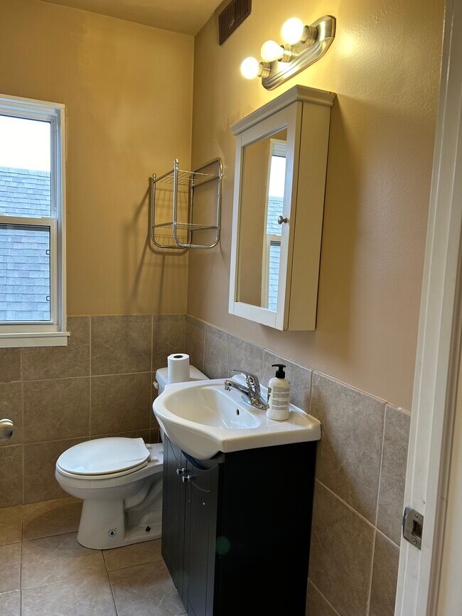 Photo - 1530 Lillian Av Unit 3