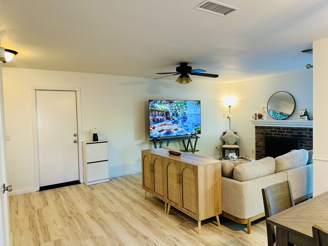 Building Photo - 7020 Roca Way Rental