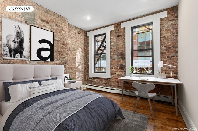 Photo - 124 W 25th St