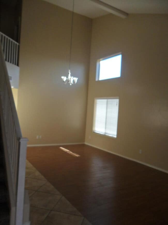 Photo - 25863 W Elizabeth Ave