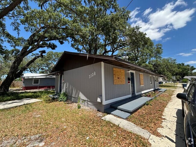 Building Photo - 3108 E 15th Ave Unit A Rental