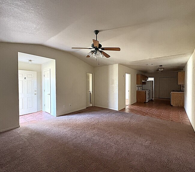 Photo - 1002 W Avenue B Unit 2