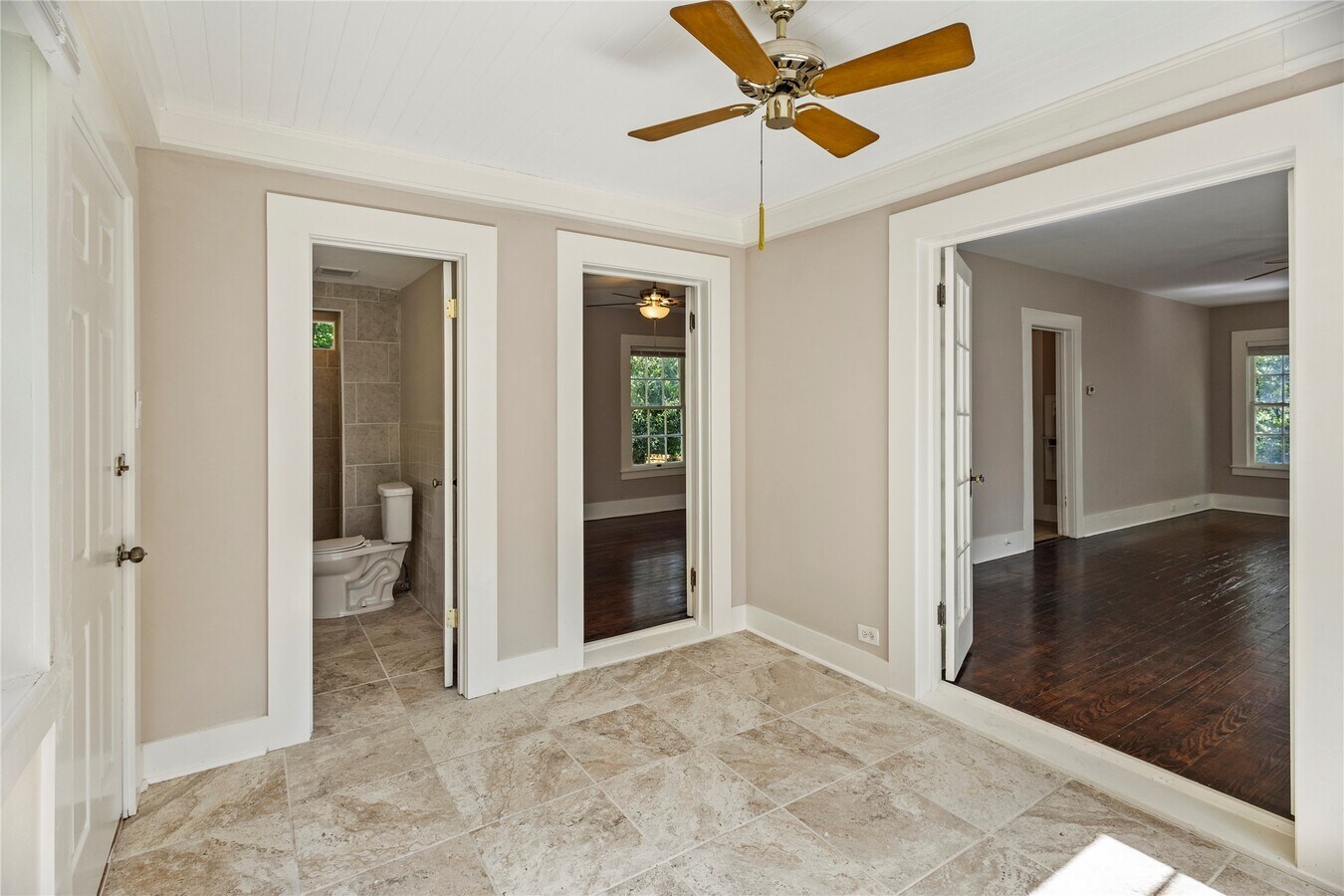 Photo - 1924 Avenue N