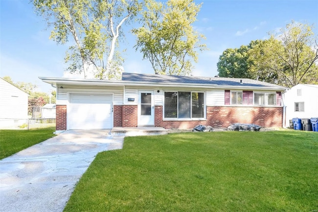 Photo - 745 Northmoor Dr Casa