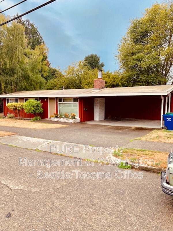 Building Photo - 9015 45th Ave SW