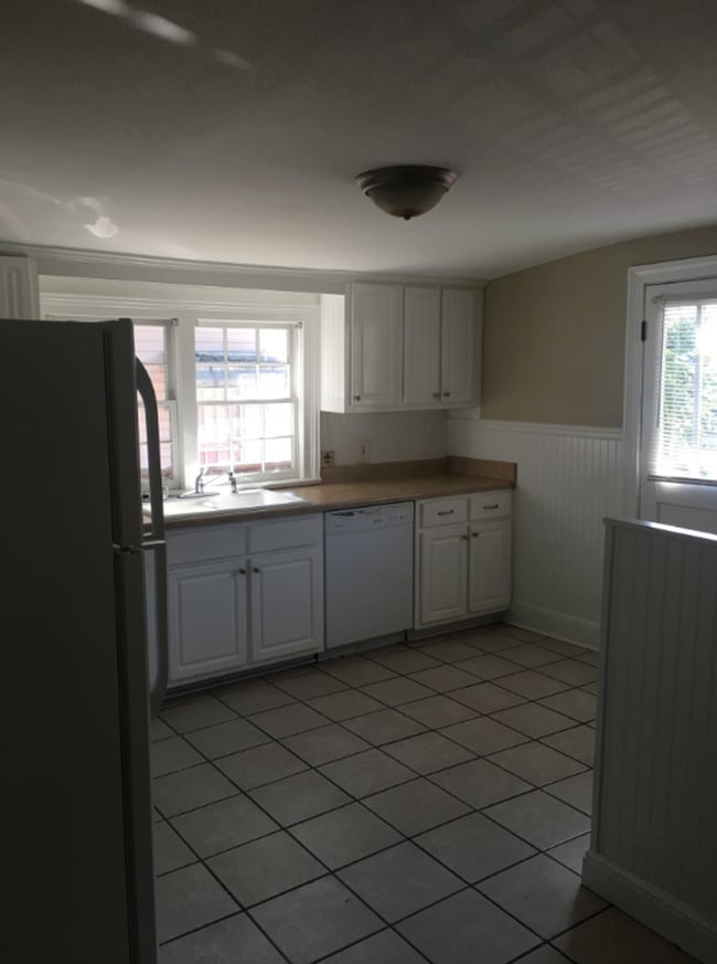 Photo - 1127 Park St