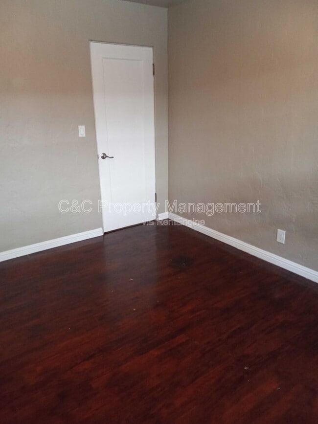 Photo - 116 Maple St Unidad 14