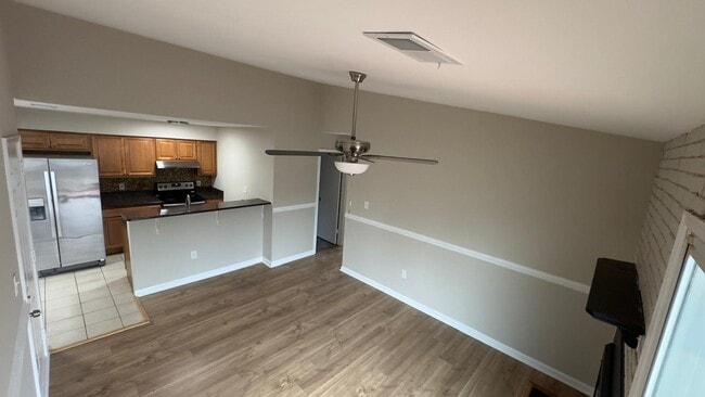 Photo - 8623 Beekman Pl Unidad 23D