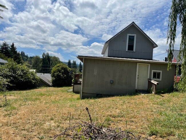 Photo - 350 NE 6th St