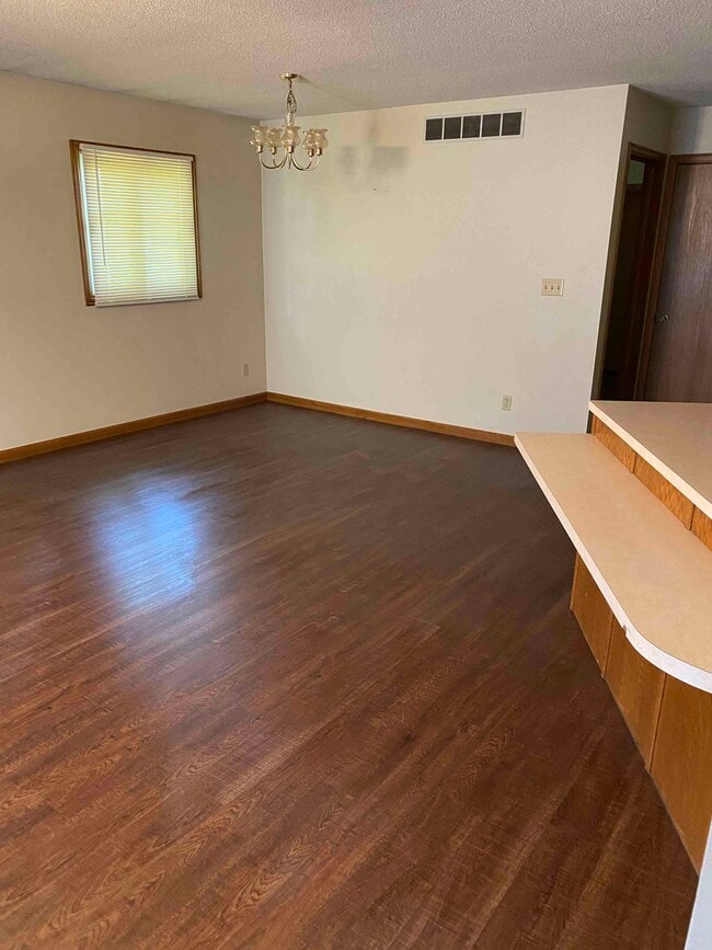 Photo - 306 W 15th St Unidad A