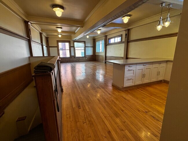 Photo - 27 N Main St Unidad Uptown condo