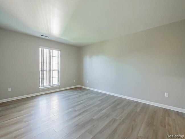 Photo - 8208 Chesapeake Cir Unit 95