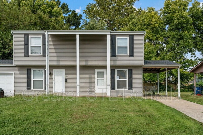 Photo - 2115 Campus Dr