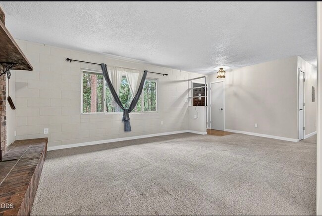 981 Upper Applegate Rd