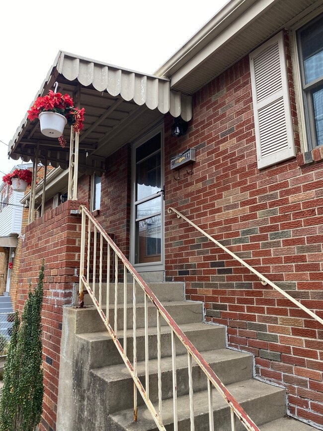 2119 St. Leo Entrance (2) - 2119 Saint Leo St