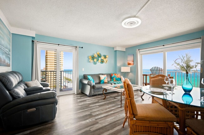 Photo - 8743 Thomas Dr Unidad SI FL11-ID1405397P