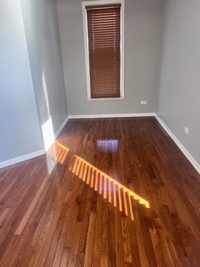 Photo - 20 W Hinsdale Ave Unit 2