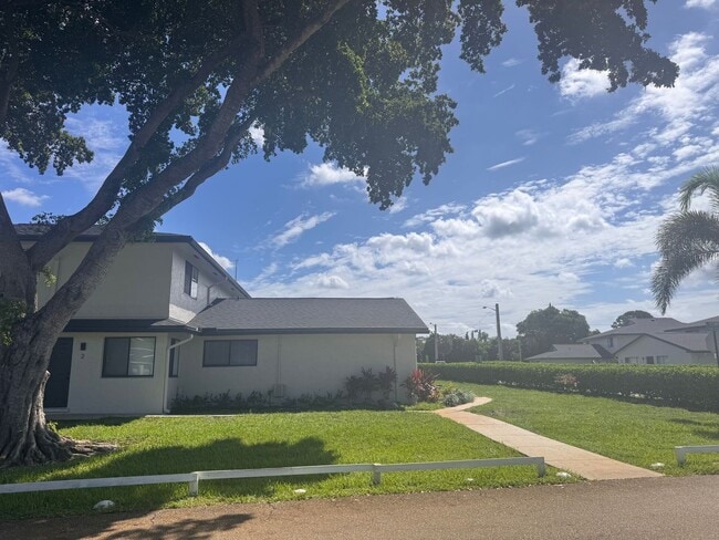 Photo - Top Floor 2 BR - Private Balcony + Garage ...
