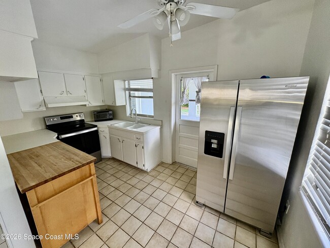 Photo - 6587 Towhee Dr