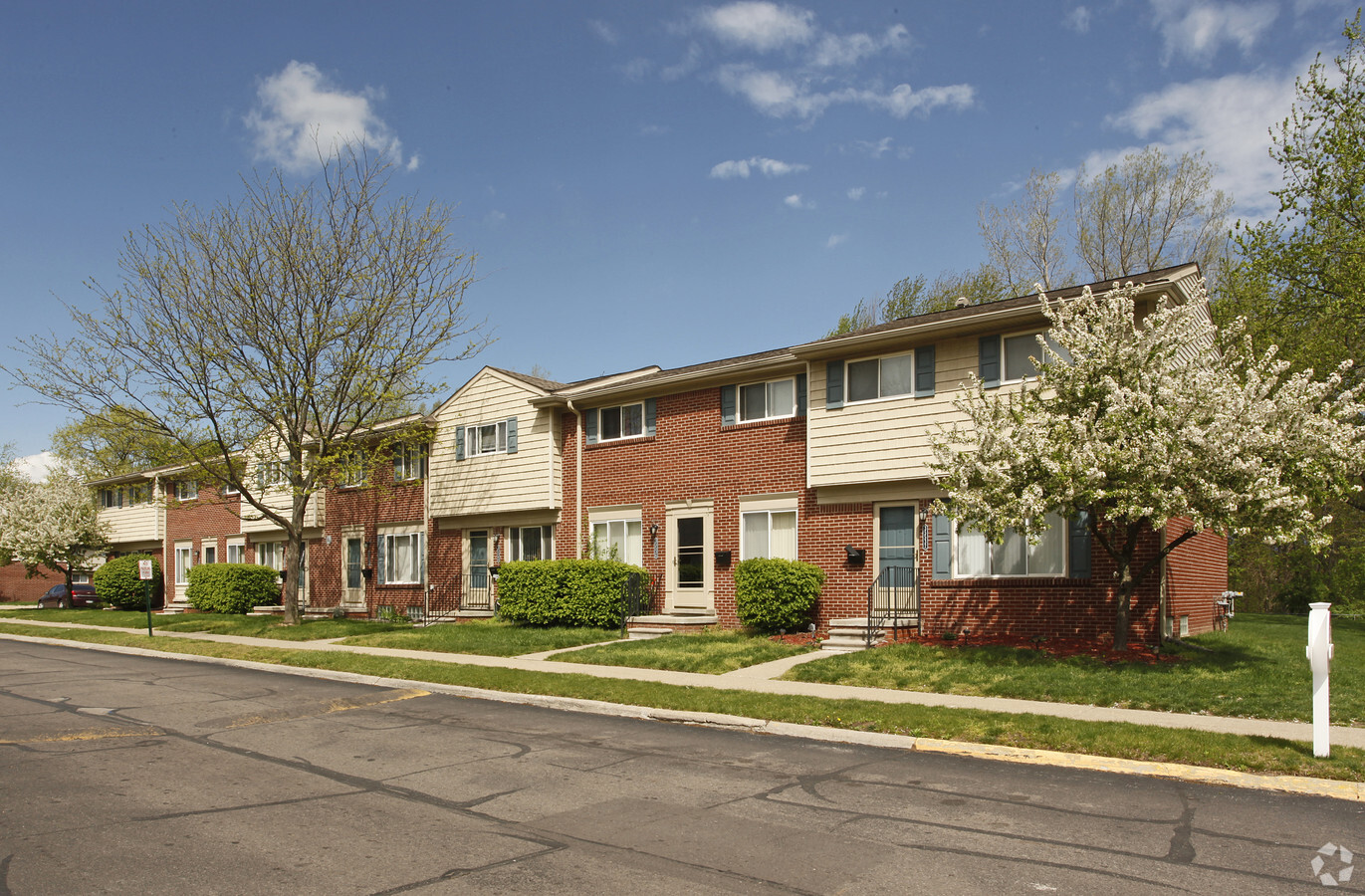 Photo - Wellesley Townhomes Cooperative