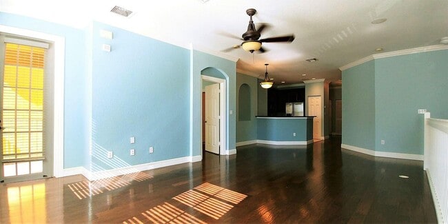 Photo - 127 Seagrape Dr