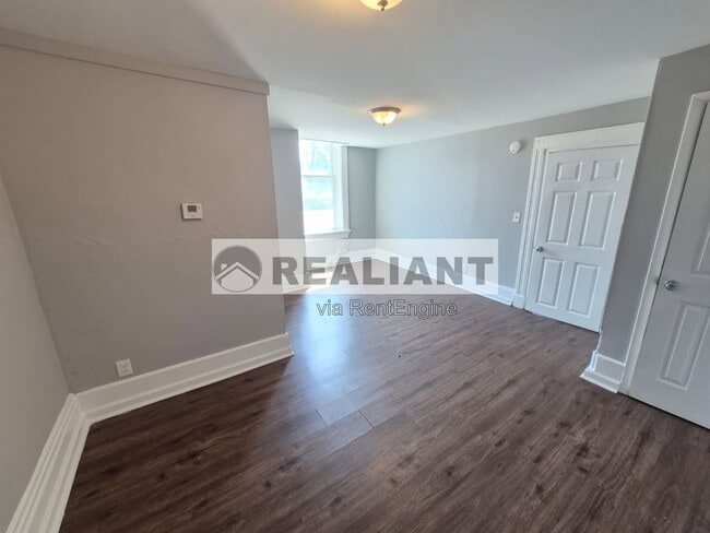 Photo - 338 Bush St Unit Apartment 1