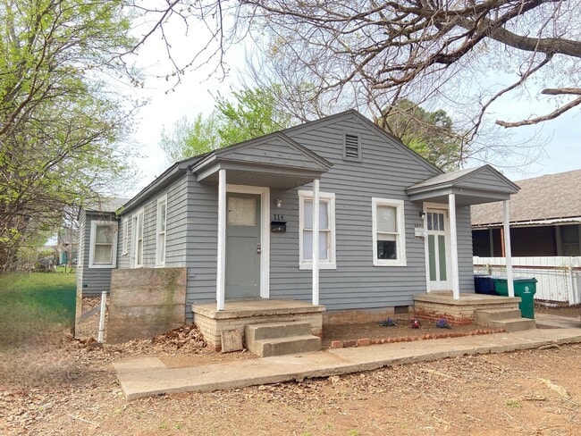 Photo - 114 SE 40th St